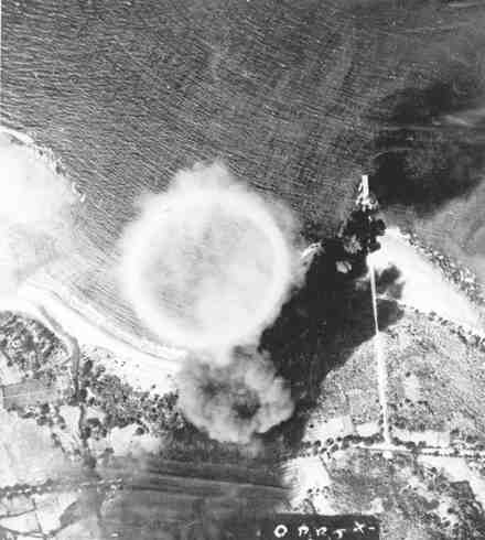 Strike on Lapog Bay, Luzon